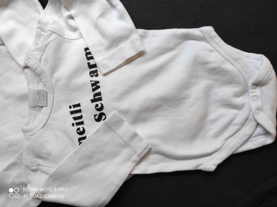 Продам дитячі бодики 62-68