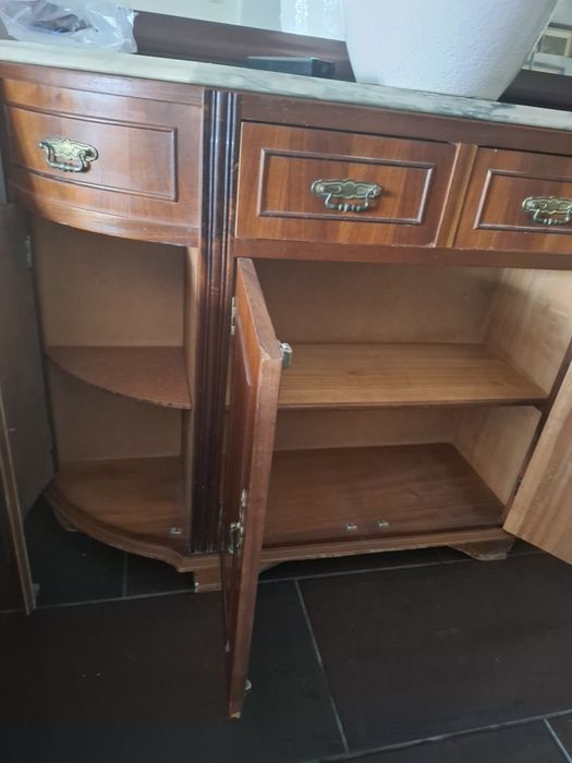 Móvel Aparador mais espelho