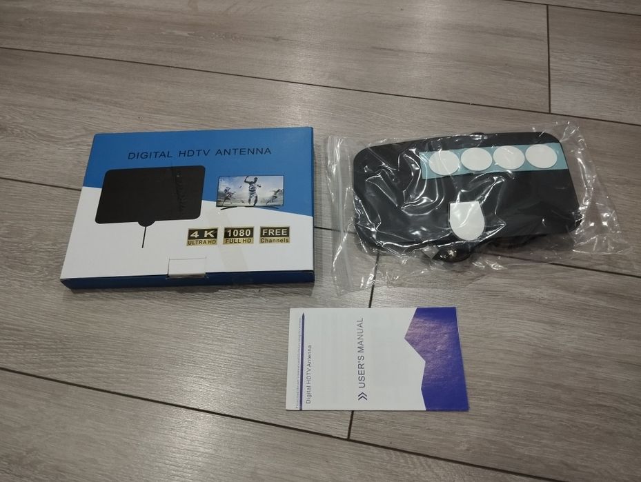 Antena HDTV płaska