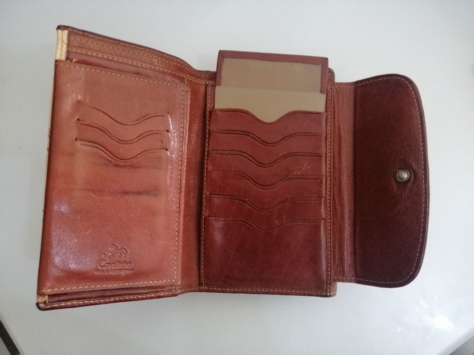 Carteira Cavalinho em Pele – Elegância e Qualidade!