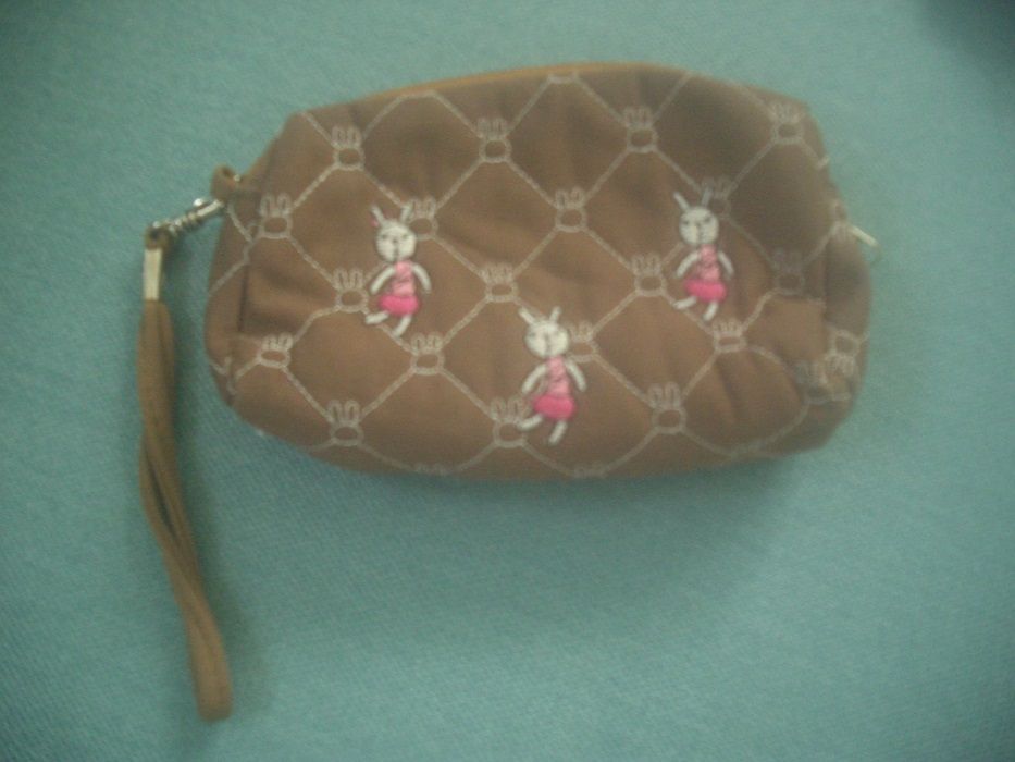 Bolsa com duas divisórias interiores (BARATA)64730304368257121