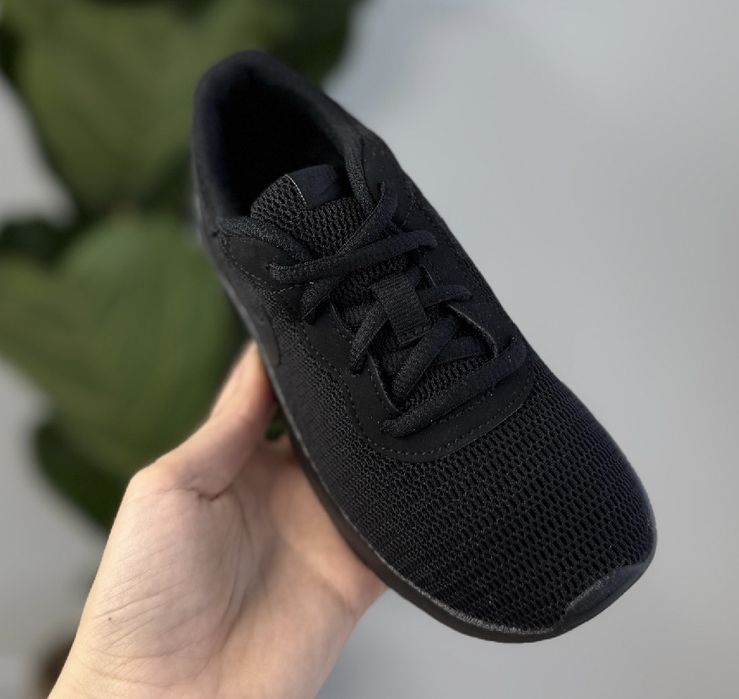 Дитячі кросівки Nike Tanjun розмір 31.5 (19 см)