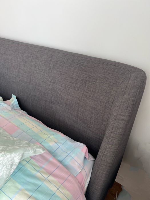 Cama de Casal La Redoute Interieurs 160x200 c/ Estrado (Bom Estado).