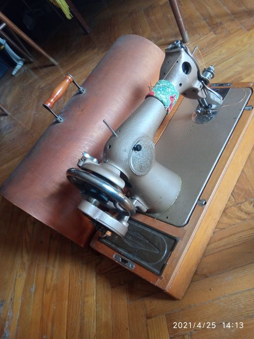Машинка швейная Калинина