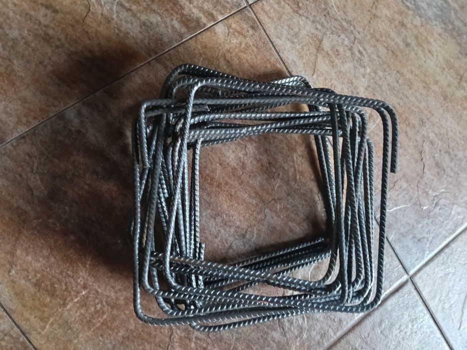 Jarzemka, strzemiona 20x20 cm, 17 sztuk