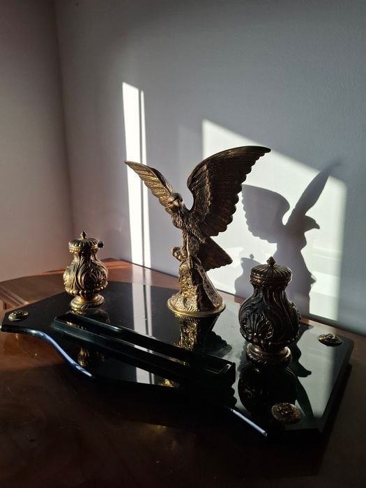 Tinteiro de Secretária em Bronze e base Acrílico preto