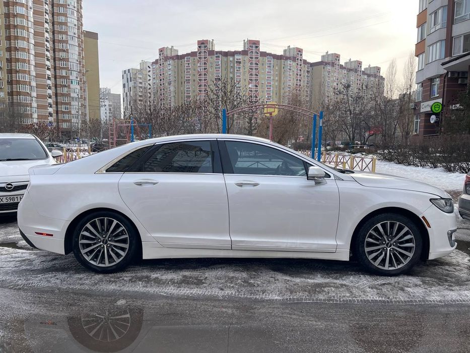 Оренда авто Lincoln