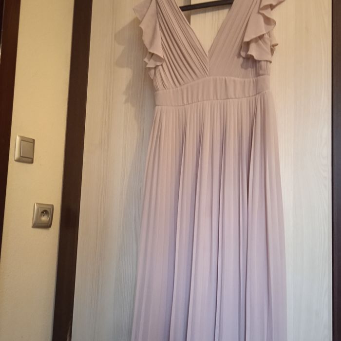 Piekna suknia weselna