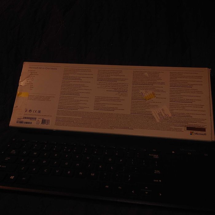 Klawiatura bezprzewodowa Microsoft All In One keyboard