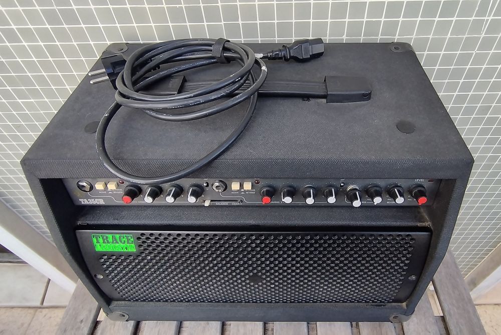 Amplificador de guitarra acústica Trace Elliot TA35CR