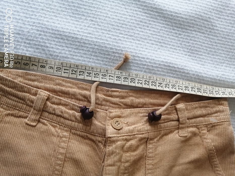 Calças veludo, cor grão, novas