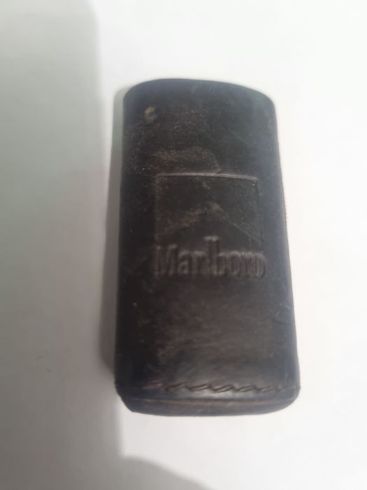 Vintage Marlboro lighter cover in leather