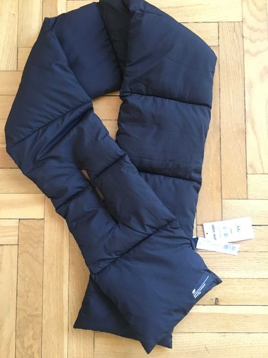 4F szalik kolor czarny