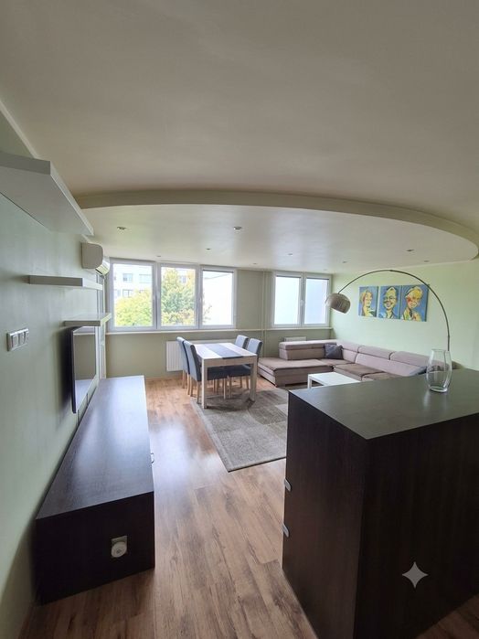 Przestronne 3 pokojowe , 66m2, Klimatyzacja.