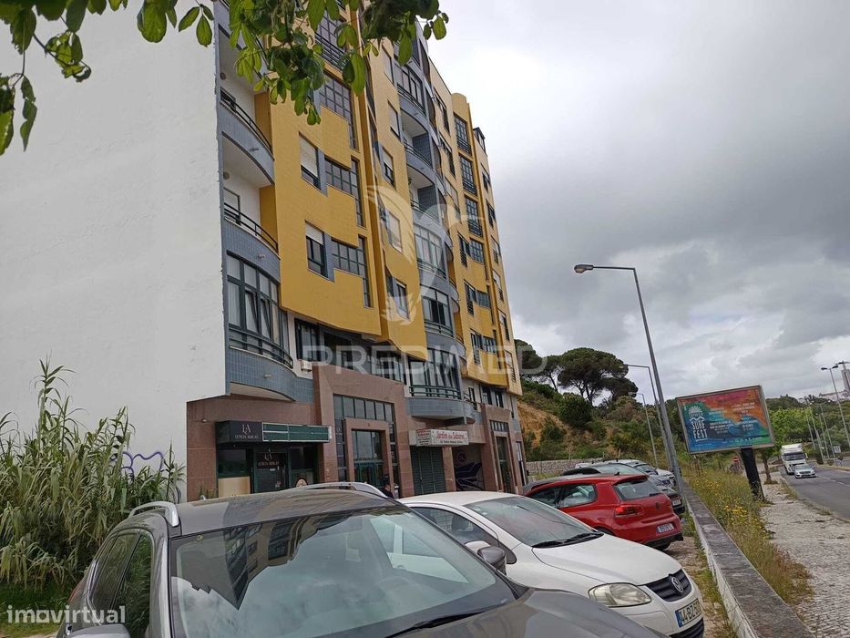 T3 Remodelado, elevadores e terracinho — Laranjeiro E Feijó, Setúbal