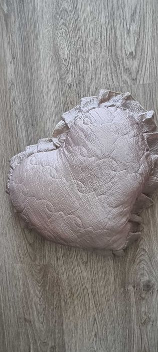 Покривало з рюшками на кровать 140×200