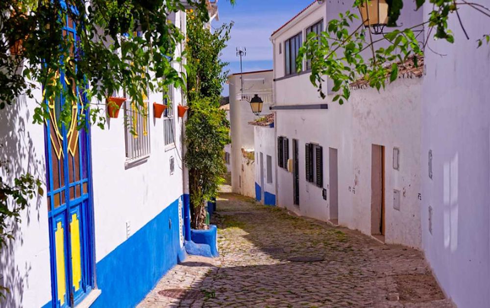 Terreno com PIP aprovado para 7 moradias em Alte – Loulé