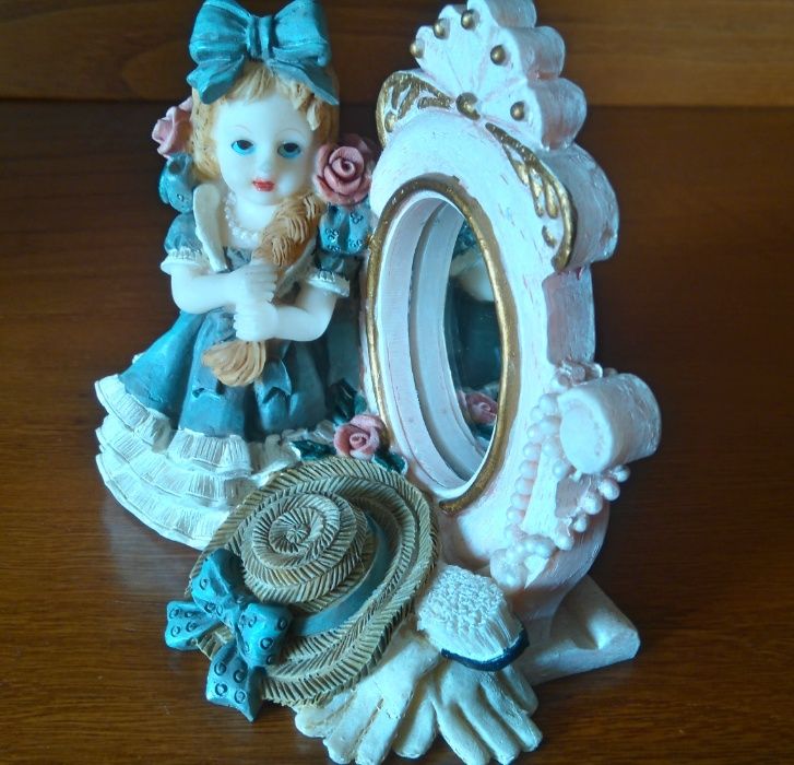 2 bonecas-espelho de porcelana rosa e azul