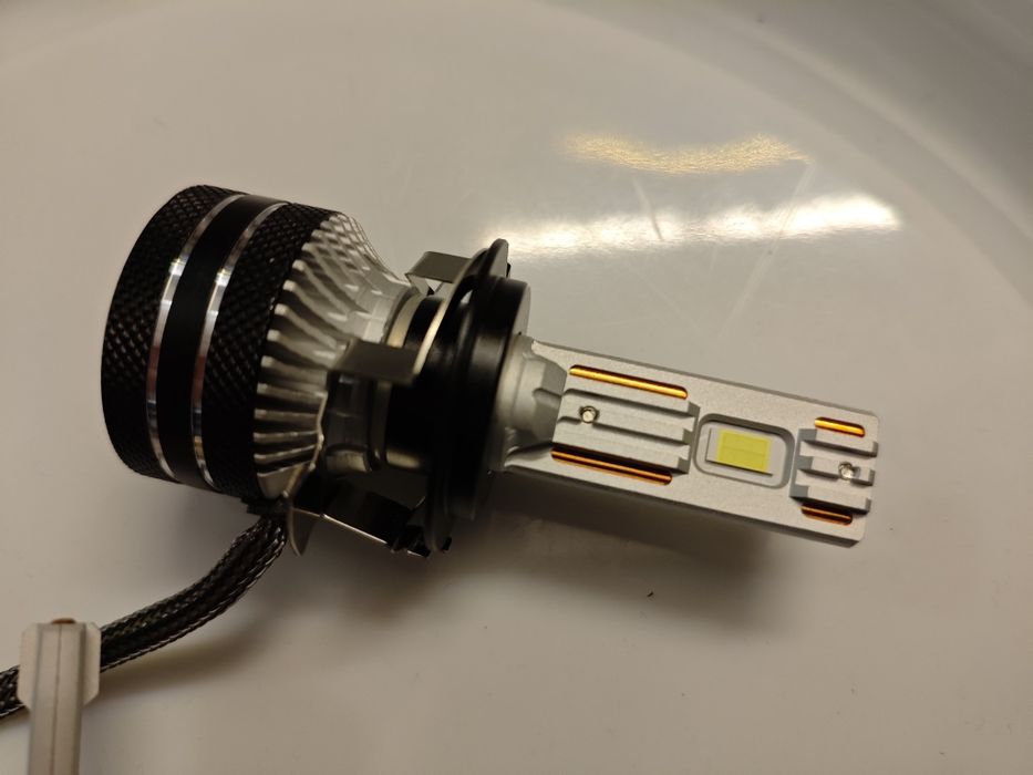 Żarówki LED H7 2x90wat.
