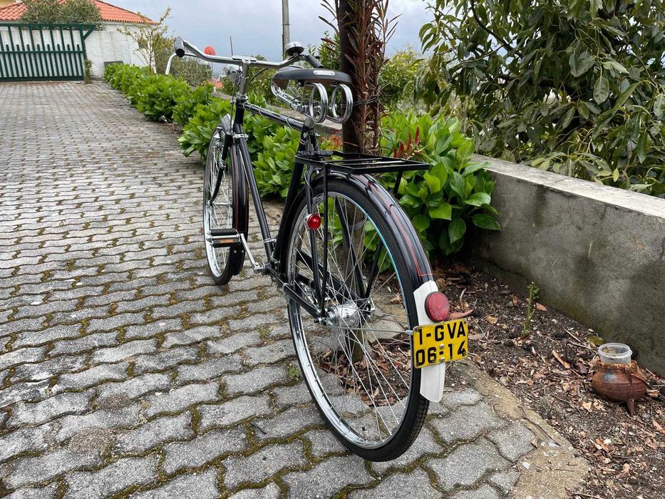 Bicicleta Clássica Portuguesa Restaurada | Matriculada em Gouveia (1939) | Peça de Coleção