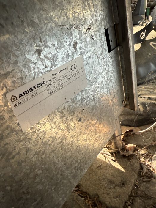 Kuchenka elektryczna inox Ariston wolnostojaca