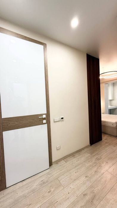 Продам 4-комнатную квартиру в ЖК Атлант. 3 спальни. Мебель и техника.