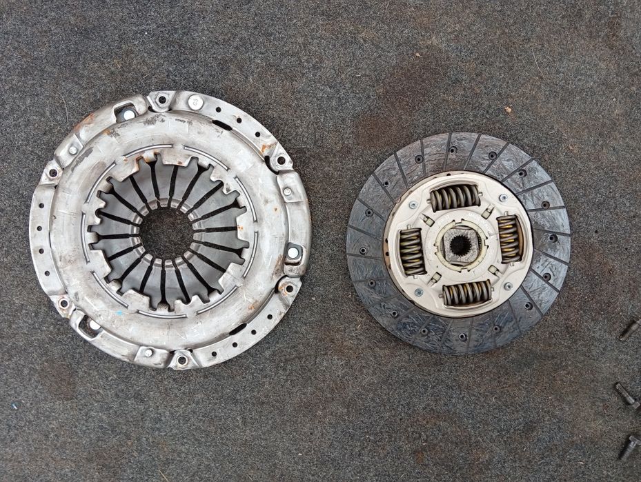 Сцепление део нубира