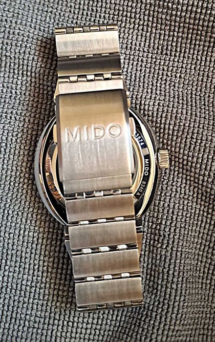 Mido AD1  - Automático