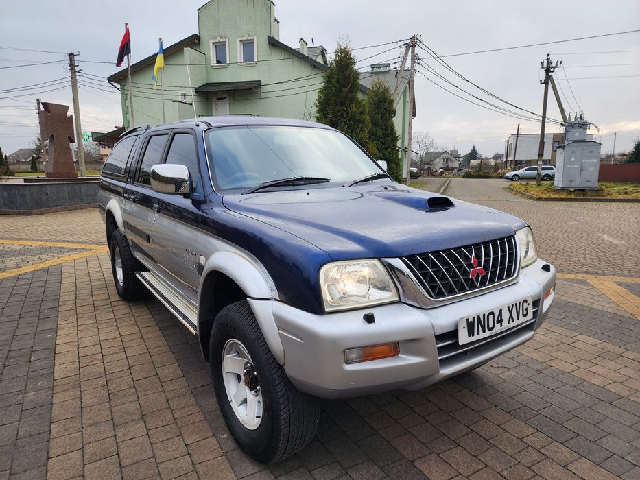 Авто вже в Україні! Усе працює на відмінно! На сьогоднішній день дуже складно знайти пікап в такому стані як цей! Є відео детального огляду! 
Оригінальний пробіг 105тис.миль!