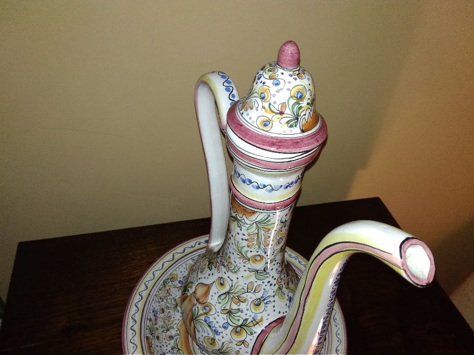 Jarro com bacia pintado á mão