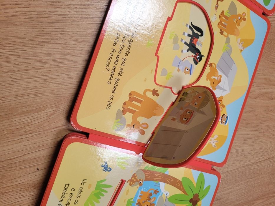 Livro Descobre e brinca crianças