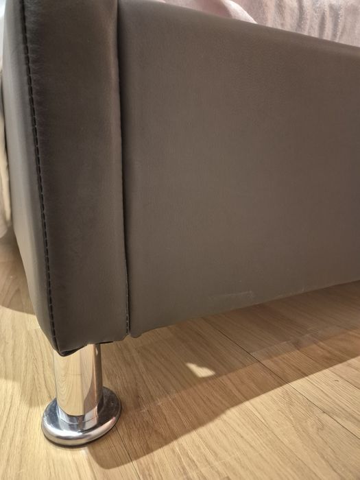 Quarto casal com cadeirão incluido