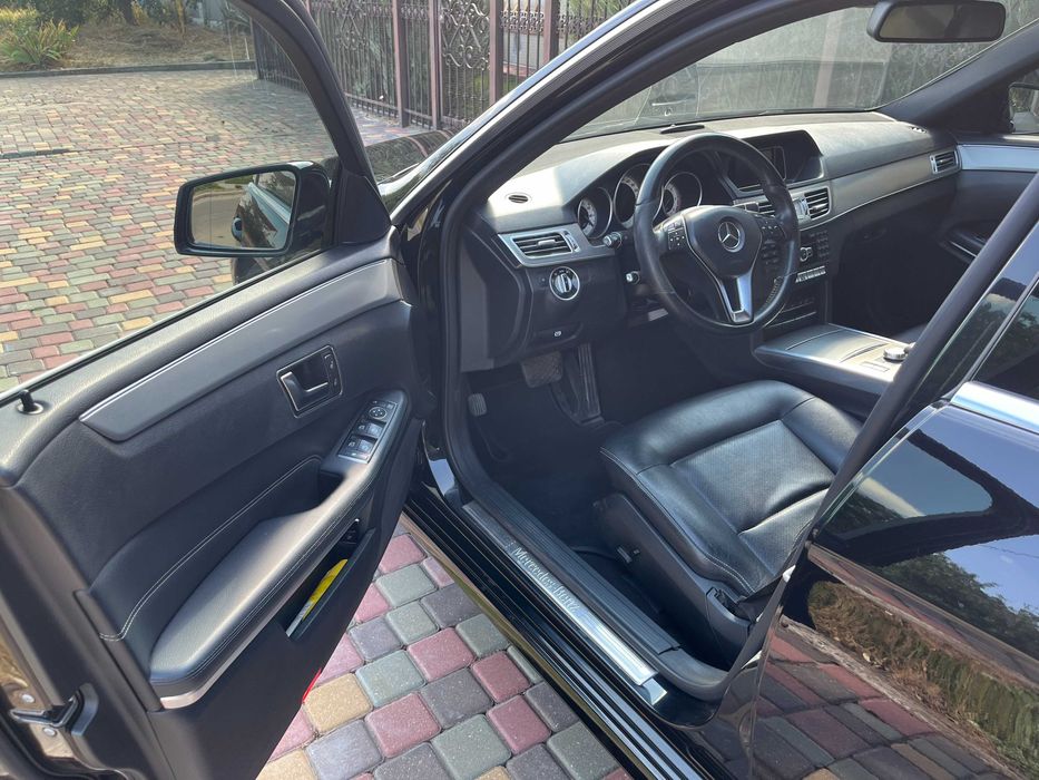 Mercedes-Benz W212(FL) 2014 года.