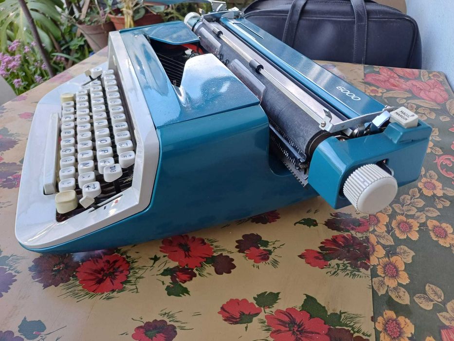 Maquina de escrever Messa, de 1983