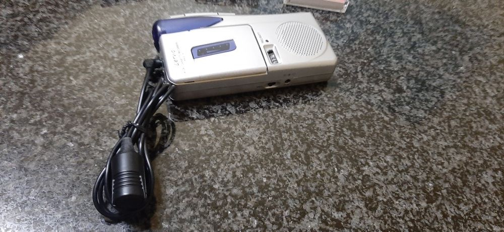 Gravador micro cassetes com micro