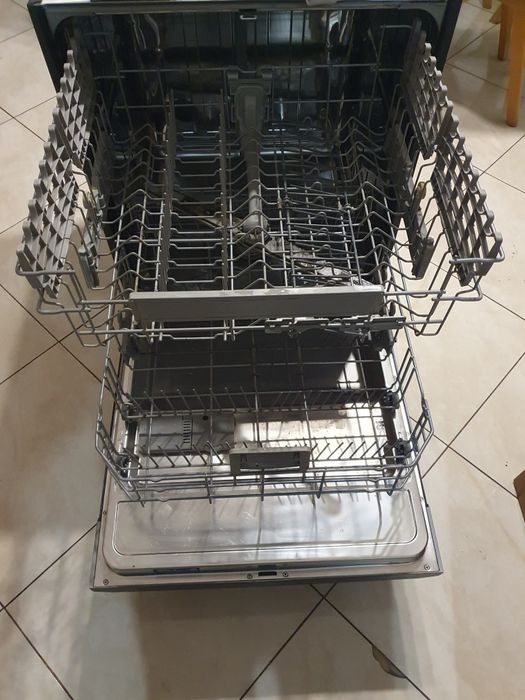 Zmywarka beko DFN 6833 B