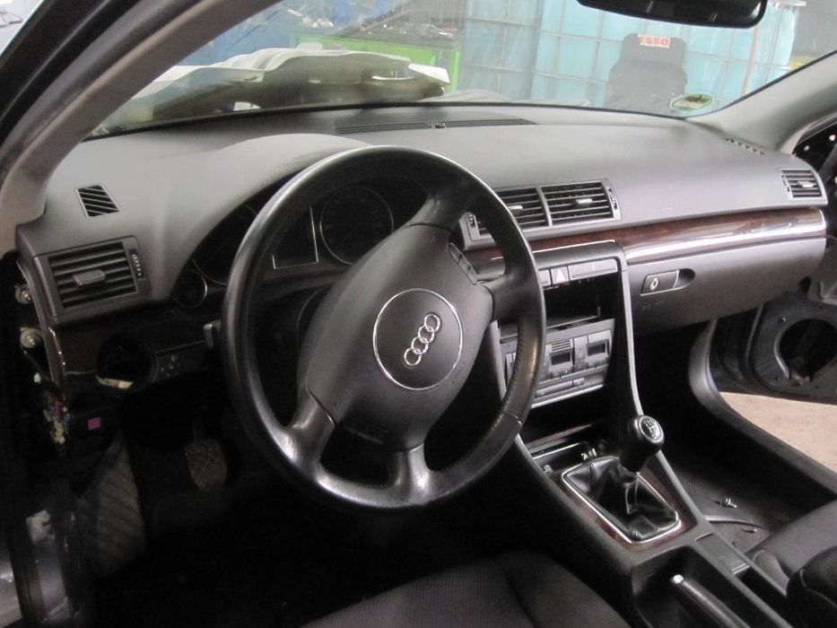 Tablier Audi A4 B6 130cv de 2001
