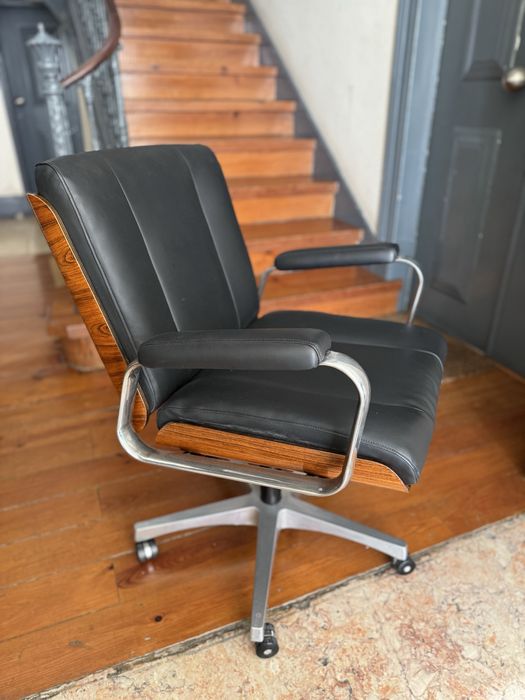 Cadeira  escritorio Nacital (marca nacional)