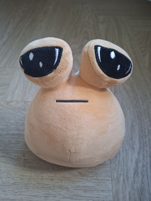 Pluszak Pou maskotka