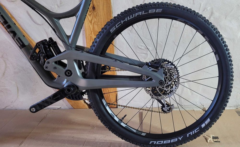 EVIL Following MB,V1, L, 29, USA,carbon