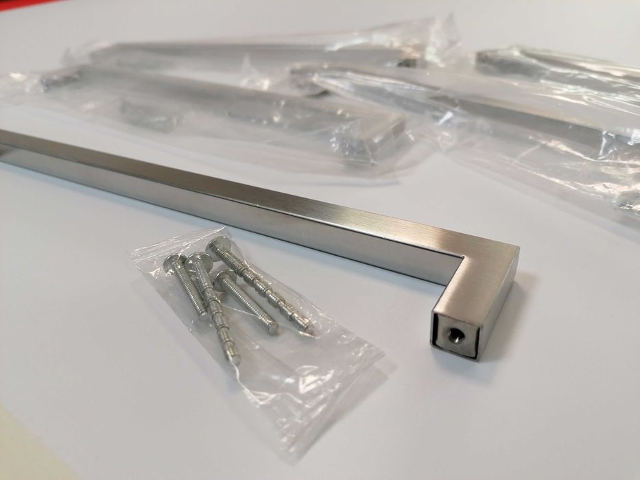Puxadores inox quadrados