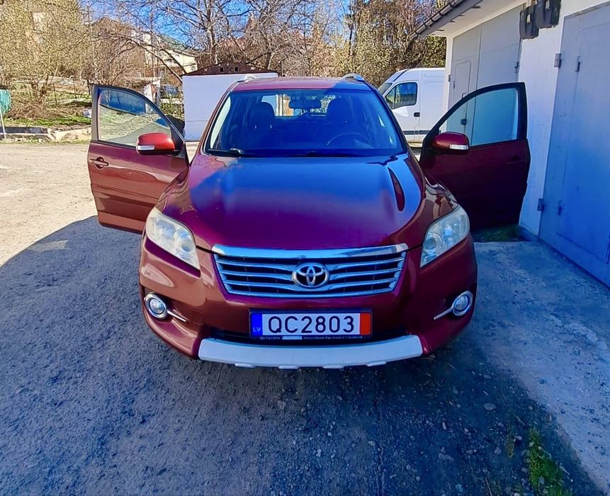 Продам тойота рав 4