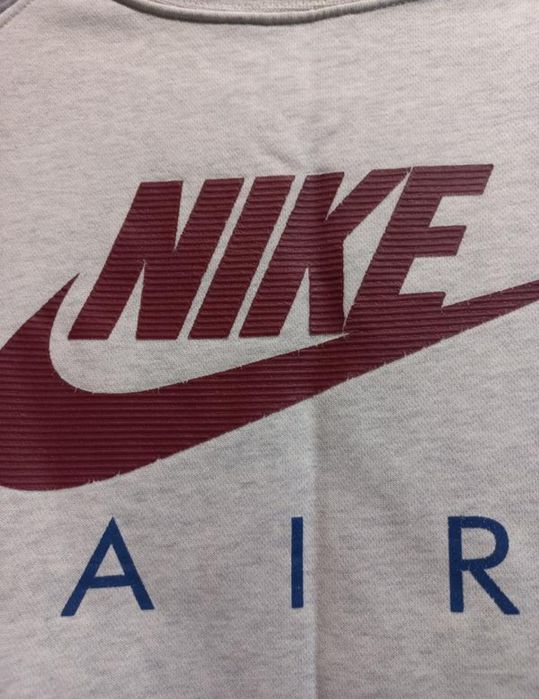 NIKE свитшот . .