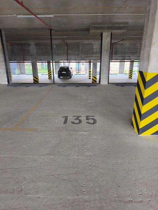 Пропонується паркомісце в ЖК «Клубне містечко 12» (Івано-Франківськ).