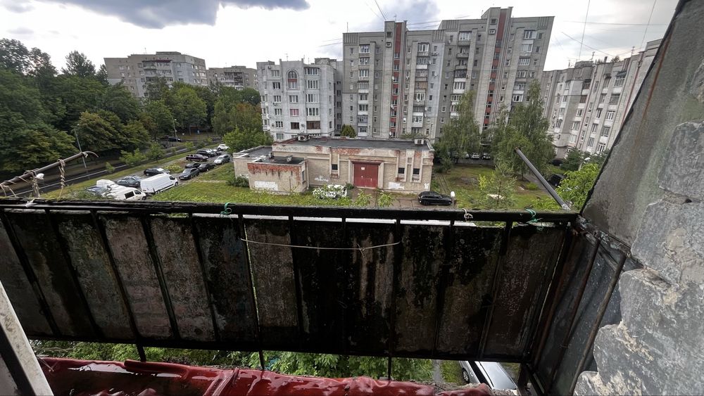Продаж 2к. квартири по вул.Петлюри
