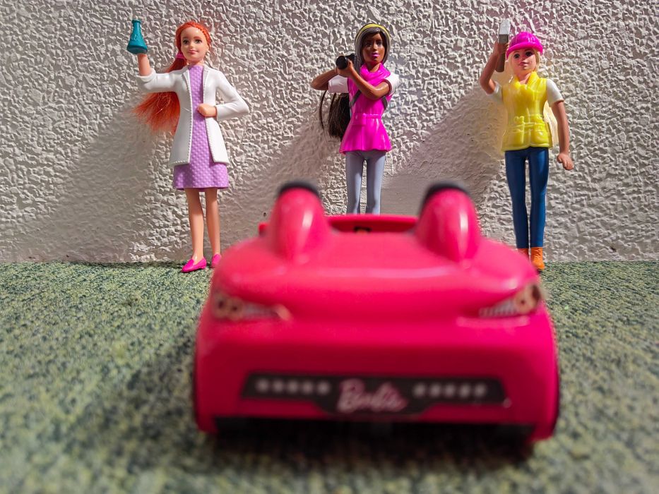 3 Barbies Profissões e carro da Barbie, Burger King