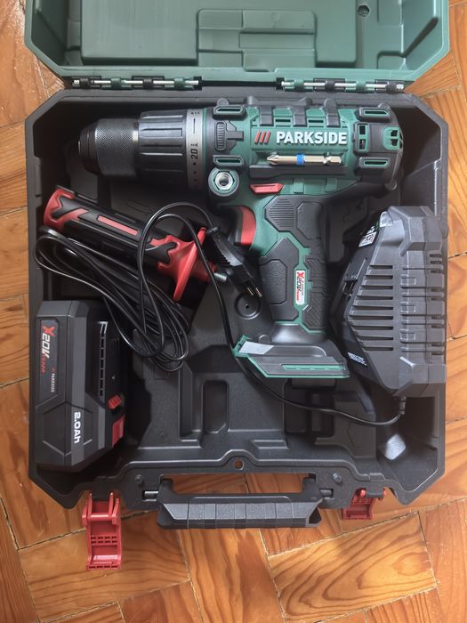 Berbequim com Martelo Parkside 20V (NOVO) + bat x20v 2ah + Carregador