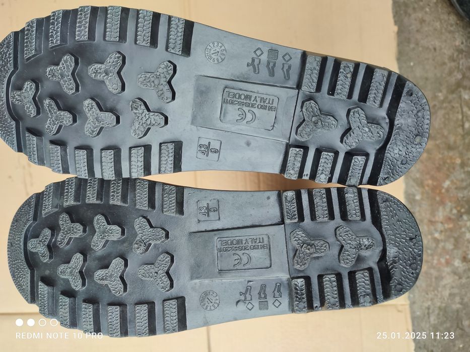 Сапоги резиновые рабочие 43 резиновые чоботи гумові робочі