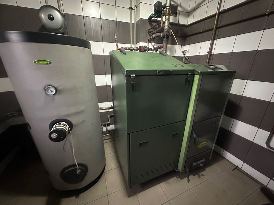 Części do pieca na ekogroszek 29 KW wraz z zasobnikiem na wodę 250 l.