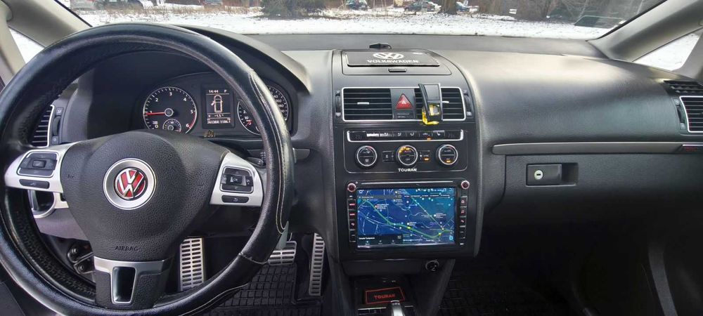Volkswagen Touran 2.0 TDI Highline - doinwestowany - 7 osób